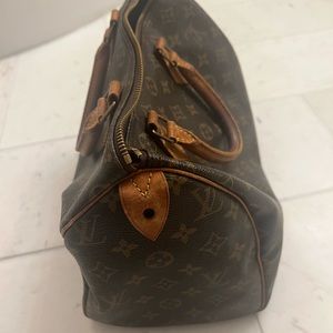 Louis Vuitton Speedy 30